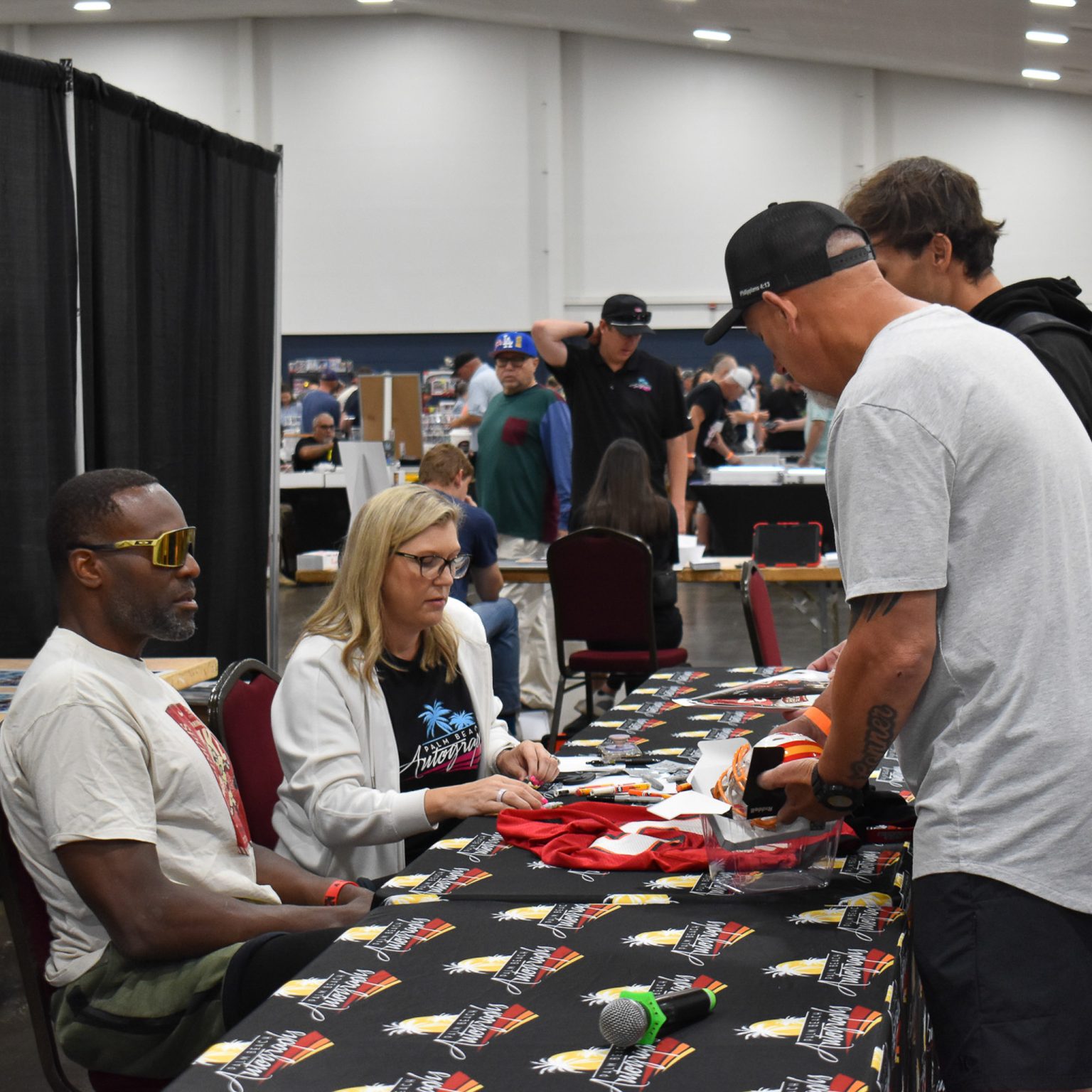 tampa-bay-sports-expo-vendor-table